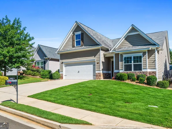 425 Reinhardt Ln, Ball Ground, GA 30107