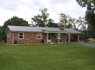 137 Somerset Dr, Chilhowie, VA 24319