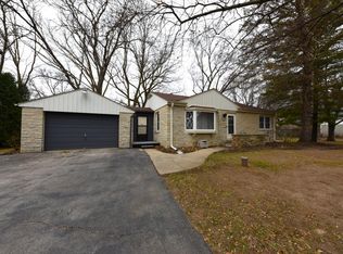W140N7023 Lilly Rd, Menomonee Falls, WI 53051