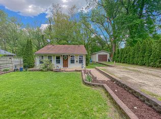 606 McOmber St, Dowagiac, MI 49047