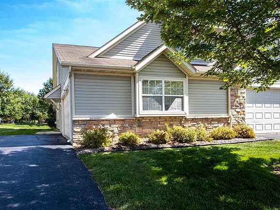 3rd image of 1107 Shingle Oak Ln