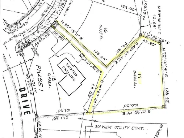 4 Flyway Dr, Newtown Square, PA 19073