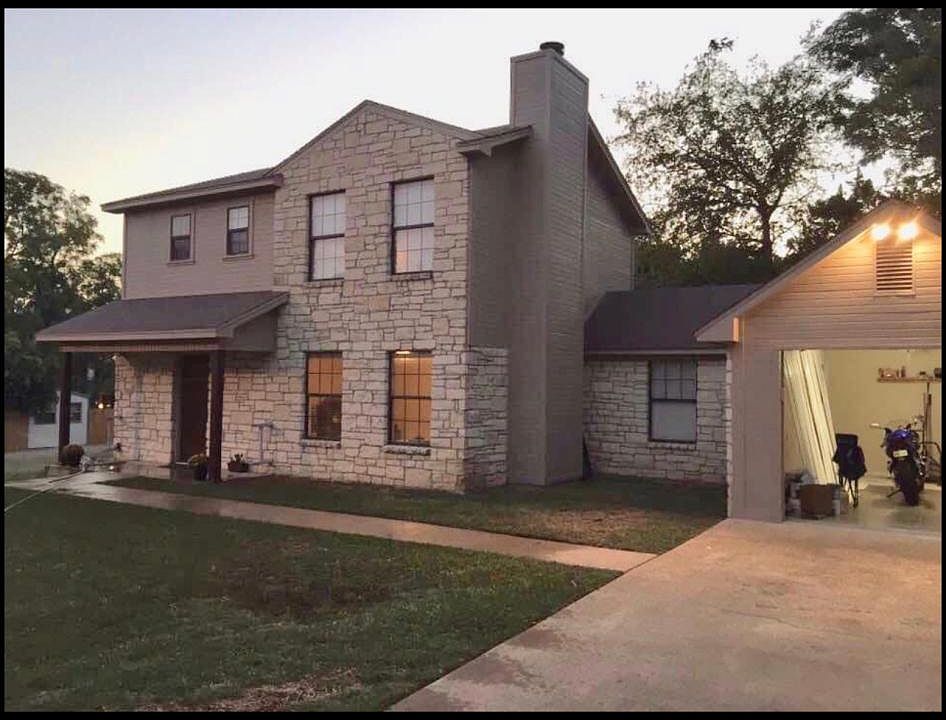 1st image of 1 N Sherwood Dr