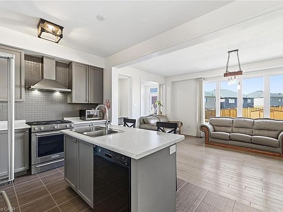 5th image of 96 Stamford St