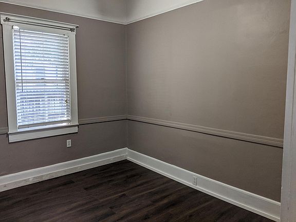 5th image of 1004 Laurel Ave