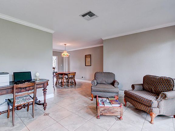 5th image of 8148 NW 6th St