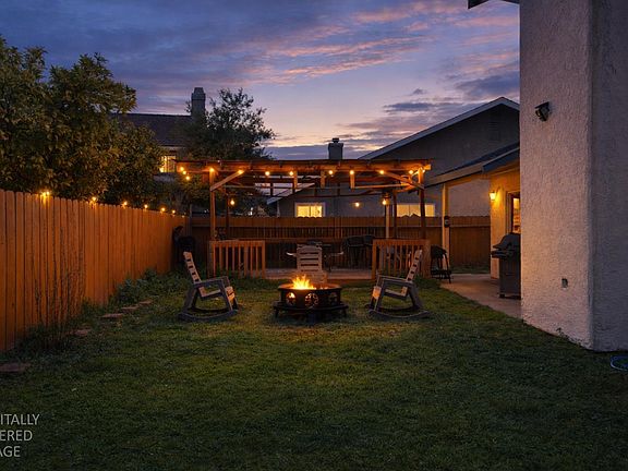 3rd image of 913 Jayhawk Way