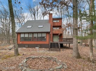 328 Fernwood Dr, East Stroudsburg, PA