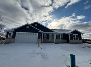 2283 E Honeygold Ct, Appleton, WI 54913