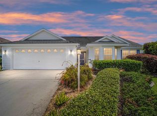 932 Castlehill Dr, The Villages, FL 32162