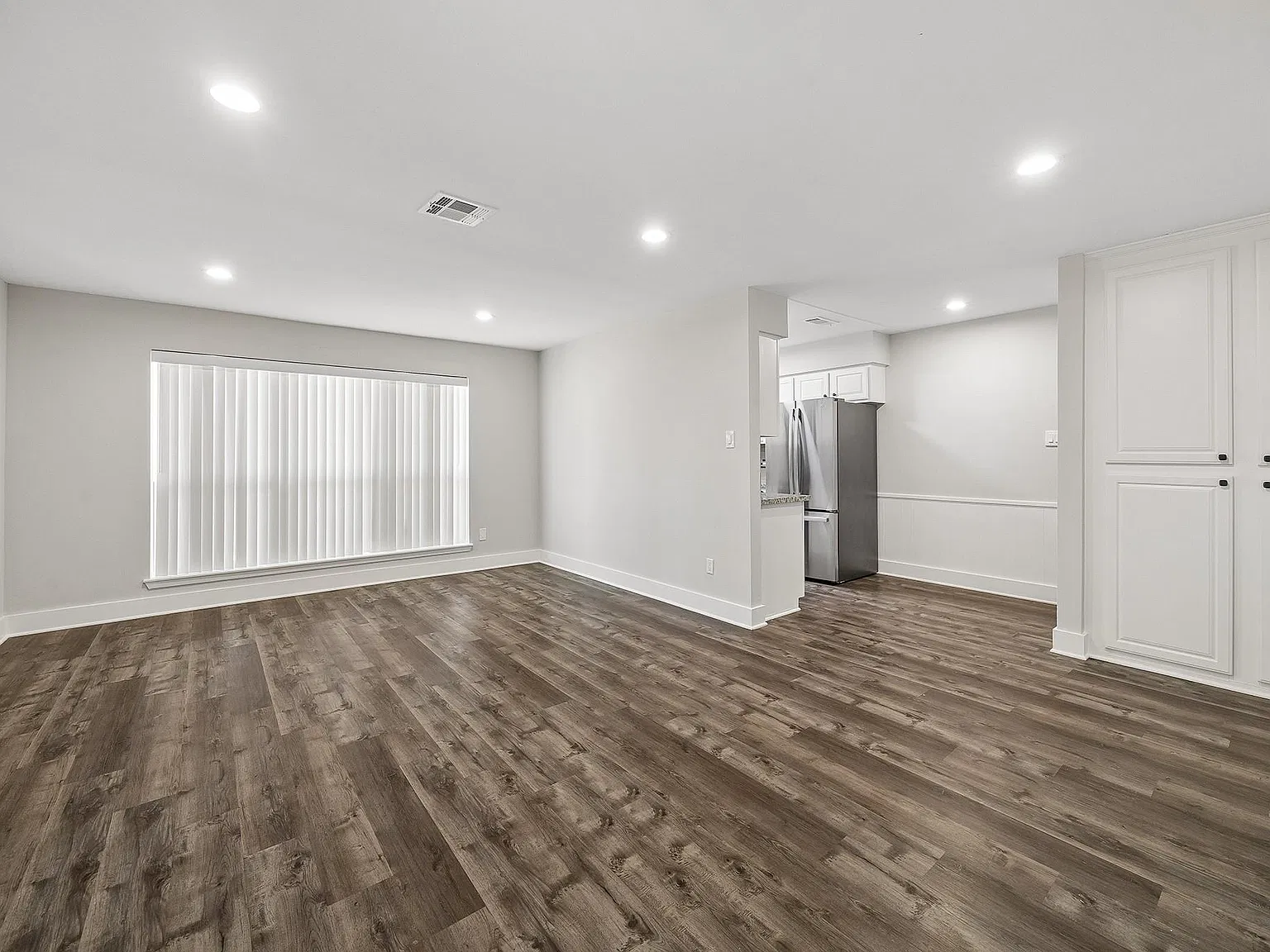 2 bed, 1.5 bath, 1115 sqft, $1,800 — Photo 3