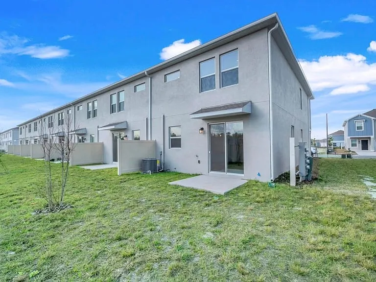 2550 Skyline Loop — Photo 17