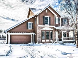 18095 Jones St, Elkhorn, NE 68022