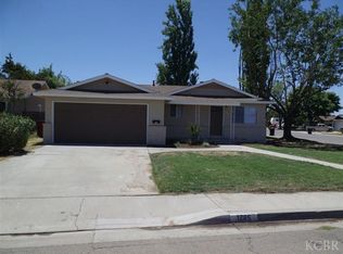 1285 Cypress Ln, Lemoore, CA 93245