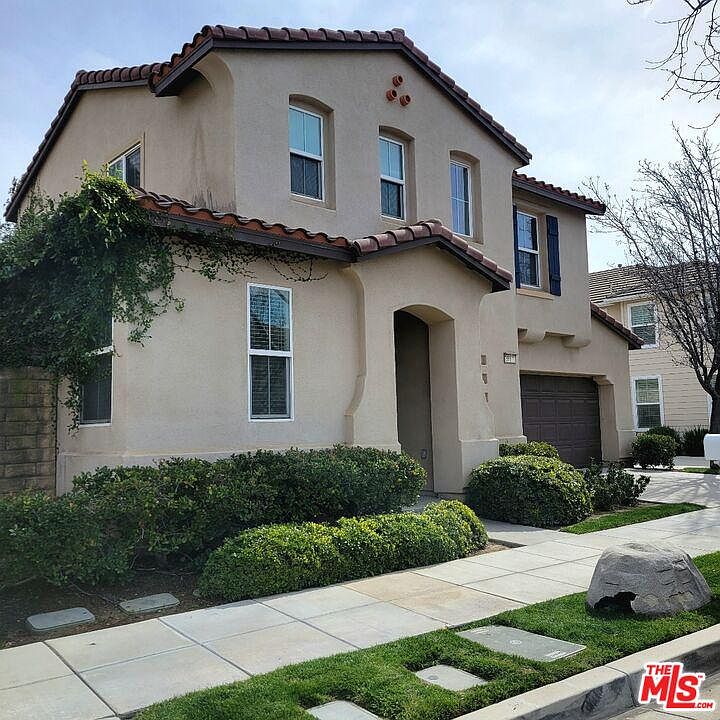 1st image of 26978 Colonial Ln