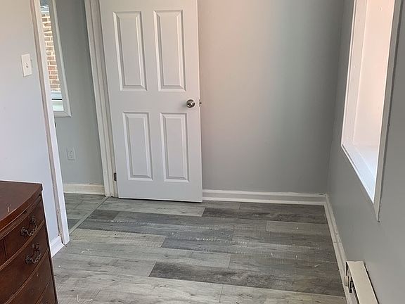 2nd image of 1307 W Rockland St APT 1