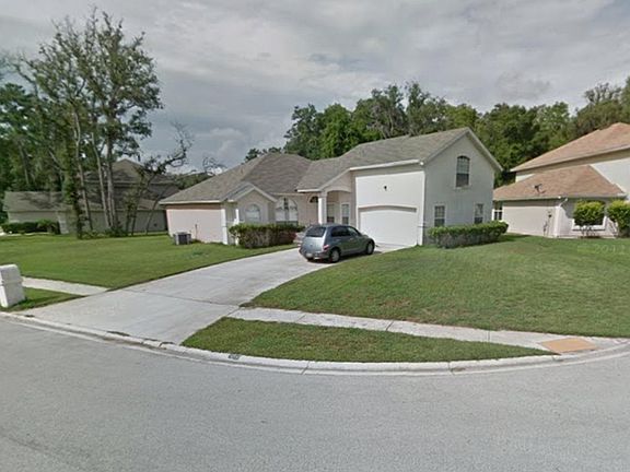 3rd image of 3111 Majestic Oaks Ln