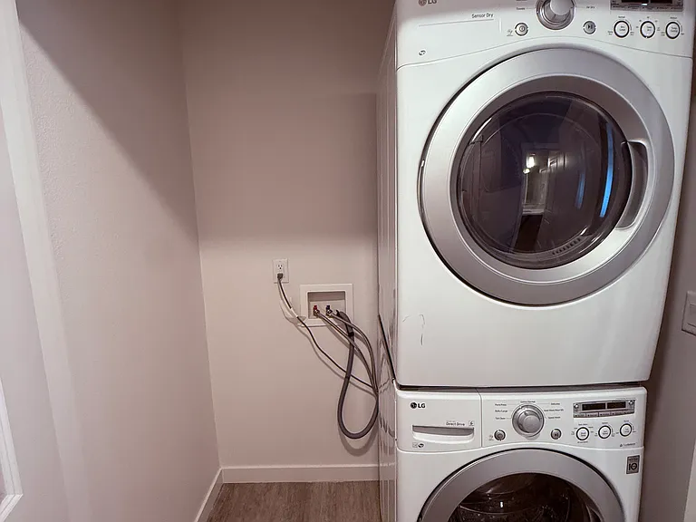 In-unit washer and dryer.