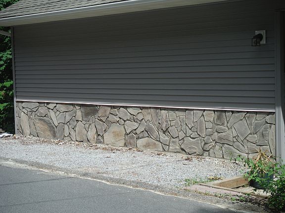 2nd image of 181 Lakeside Dr W