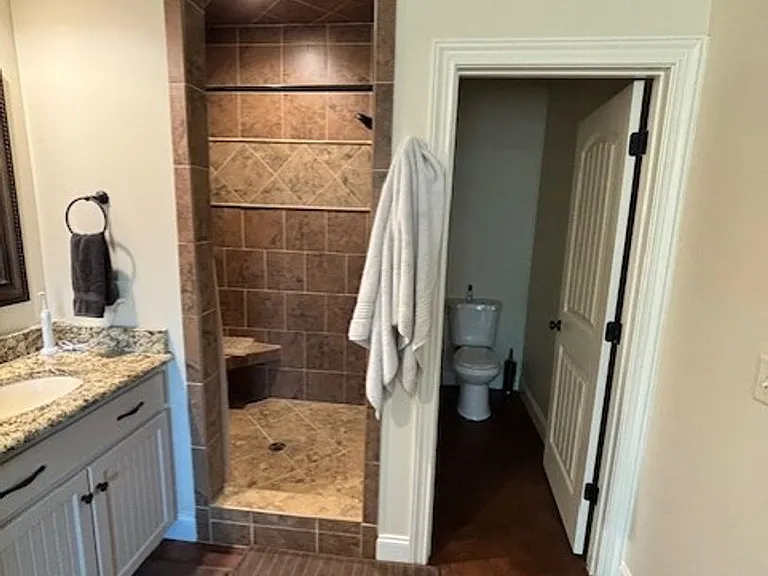 635 Walton Way Dr — Photo 13