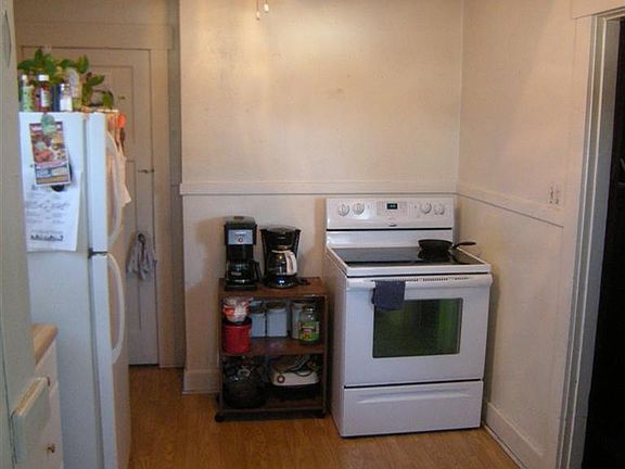 2nd image of 23 Klee Ave
