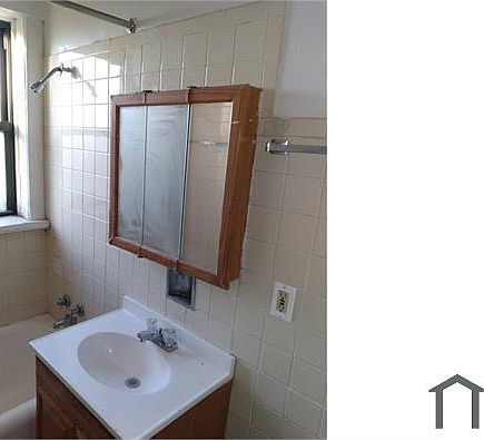 2nd image of 1339 W 81st St #3