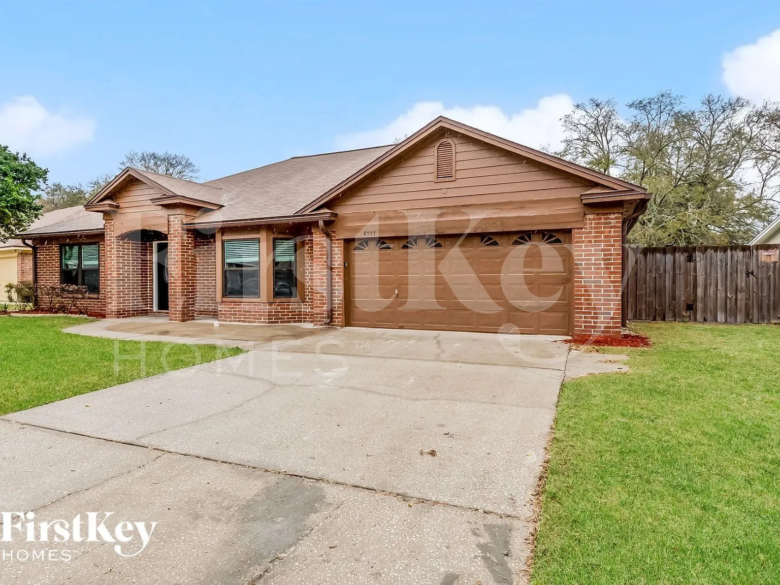 4 bed, 2.0 bath, 1794 sqft, $2,680 — Photo 2