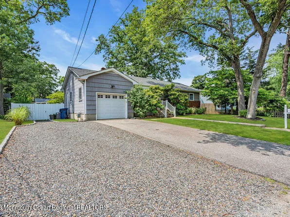 924 Ship Avenue, Beachwood, NJ 08722