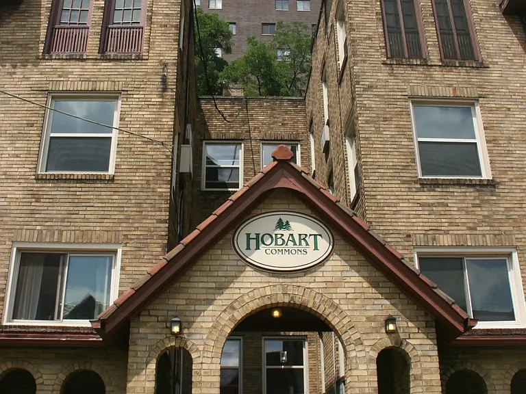 5627 Hobart St — Photo 9