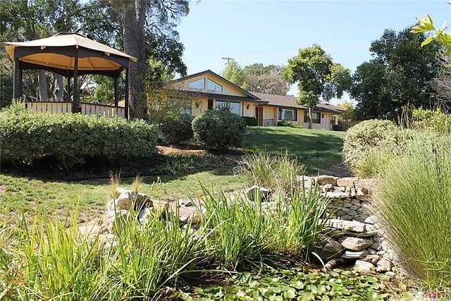 1st image of 205 Panorama Dr