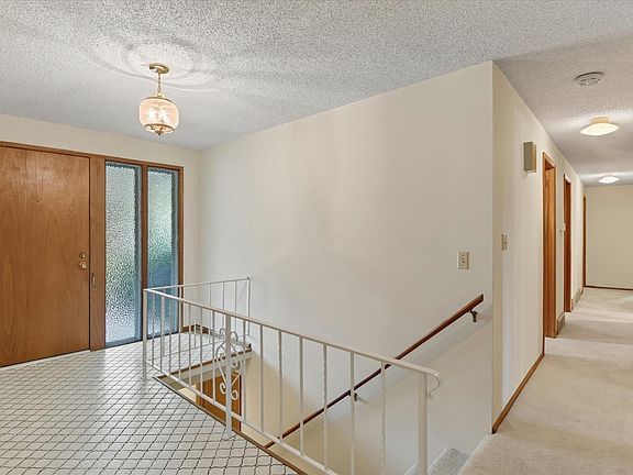 2nd image of 204 W 33rd Ave