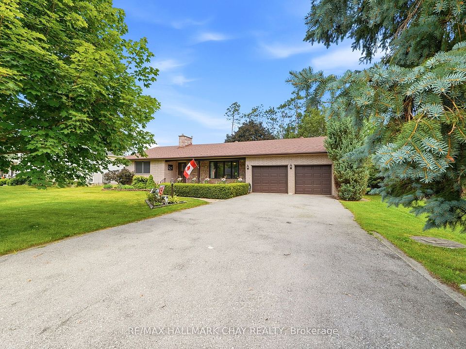 1st image of 14 Douglas Dr