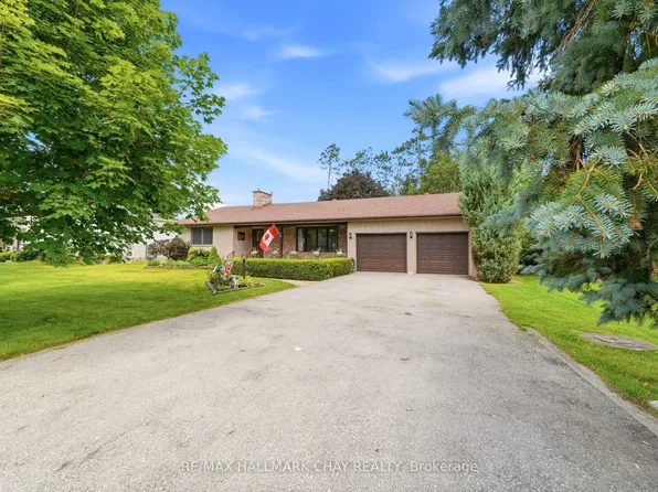 14 Douglas Dr, New Tecumseth, ON L9R 1J9