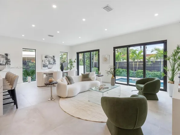 1814 Middle River Dr, Fort Lauderdale, FL 33305