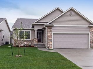14202 Goodman Dr, Urbandale, IA 50323
