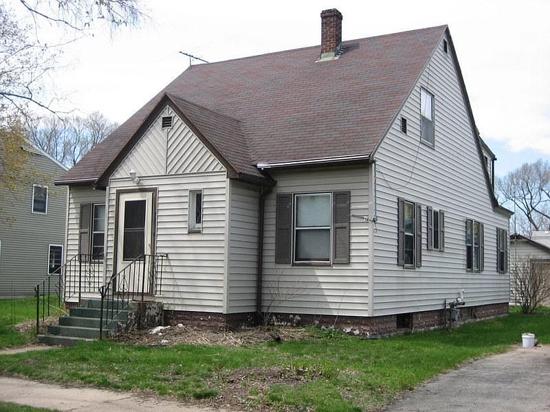 1st image of 723 Losey Blvd N