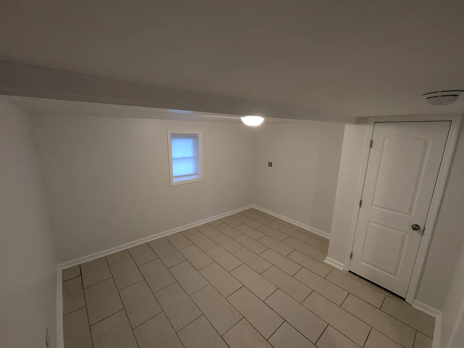 2 bed, 850 sqft, $1,400 — Photo 4