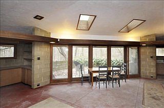 4th image of 11069 Hawthorne Dr