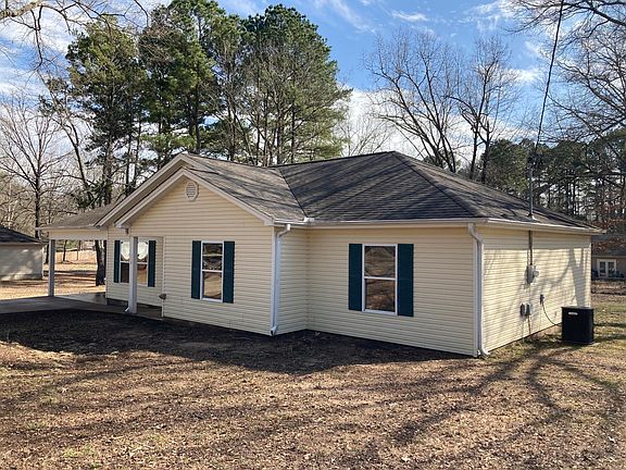 2nd image of 119 Madden Ln