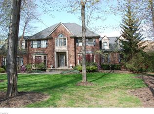 35995 Pepper Dr, Solon, OH 44139