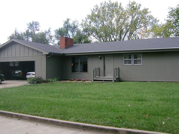 2nd image of 258 Southwest Dr
