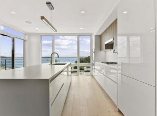 874 E 6th St #PENTHOUSE 5, Boston, MA 02127