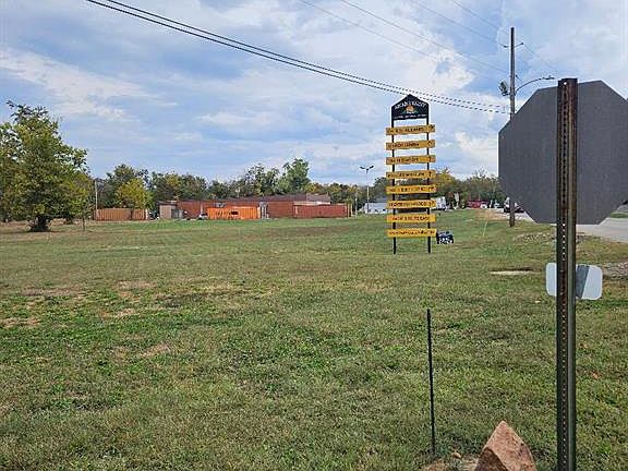 5th image of 1 N Main St