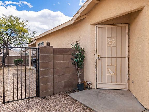 3rd image of 3321 W Via Campana De Oro