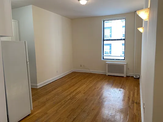 Rented by Bauman Realty Group | media 2