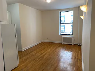 Rented by Bauman Realty Group