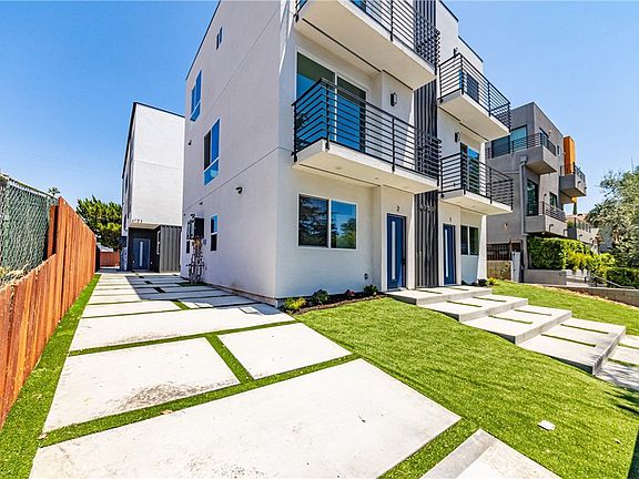 2nd image of 6700 Balboa Blvd