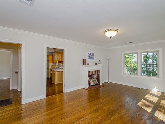 5th image of 2560 July St