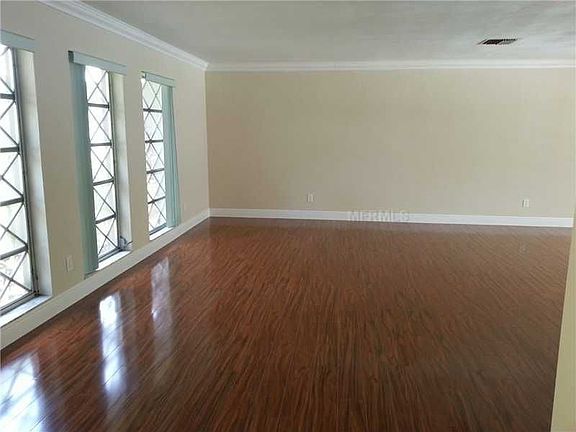 2nd image of 1122 Casler Ave