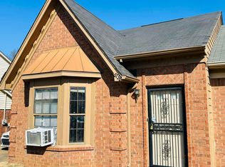 6738 Ross Ridge Dr, Memphis, TN 38115